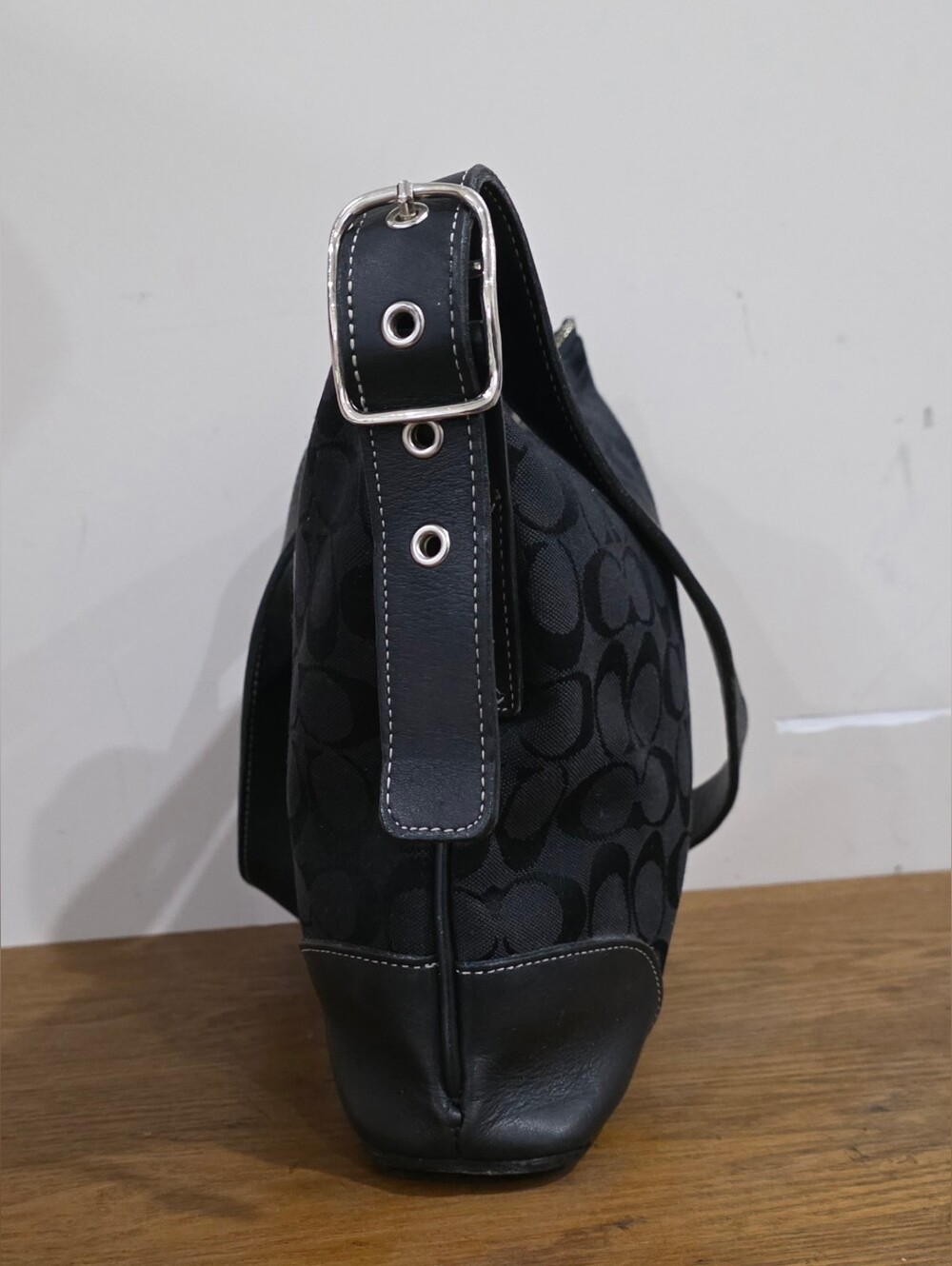 Like New!Coach Signature Jacquard Black/Leather Crossbody bag - Picture 6 of 10